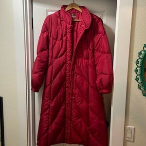 Vintage little red riding hood coat. Like new!